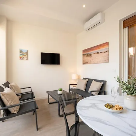 Lucia Italian Apart-hotel Bari